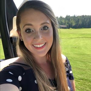 Meet your Posher, Courtney